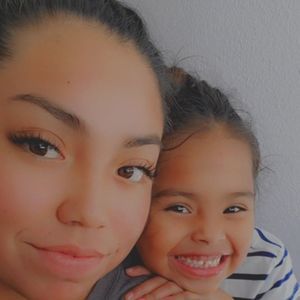 Meet your Posher, Esperanza